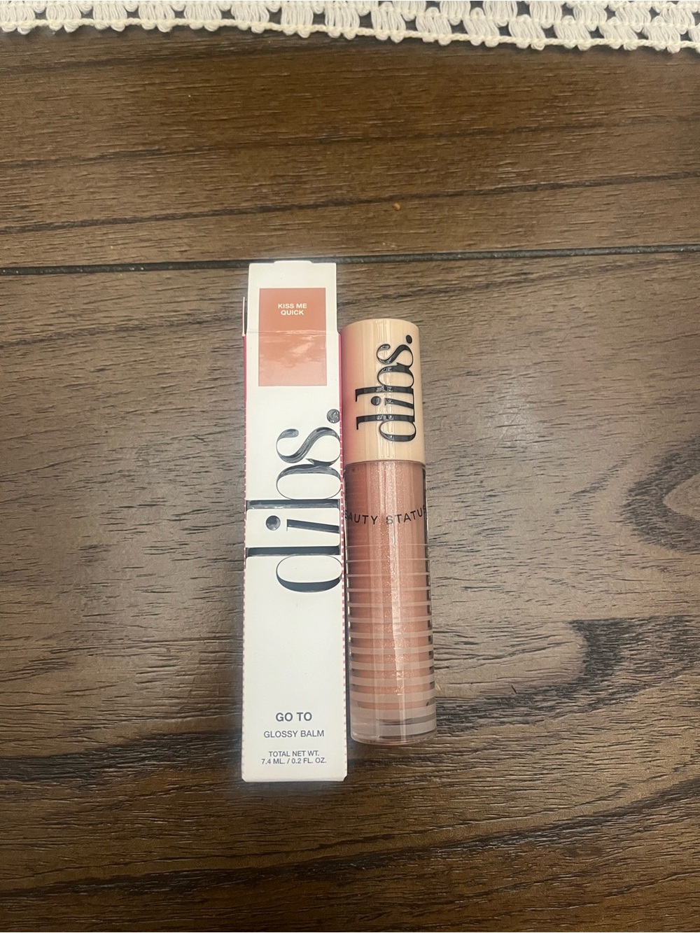 Dibs Go To Glossy Balm in Peachy Nude - Kiss Me Quick